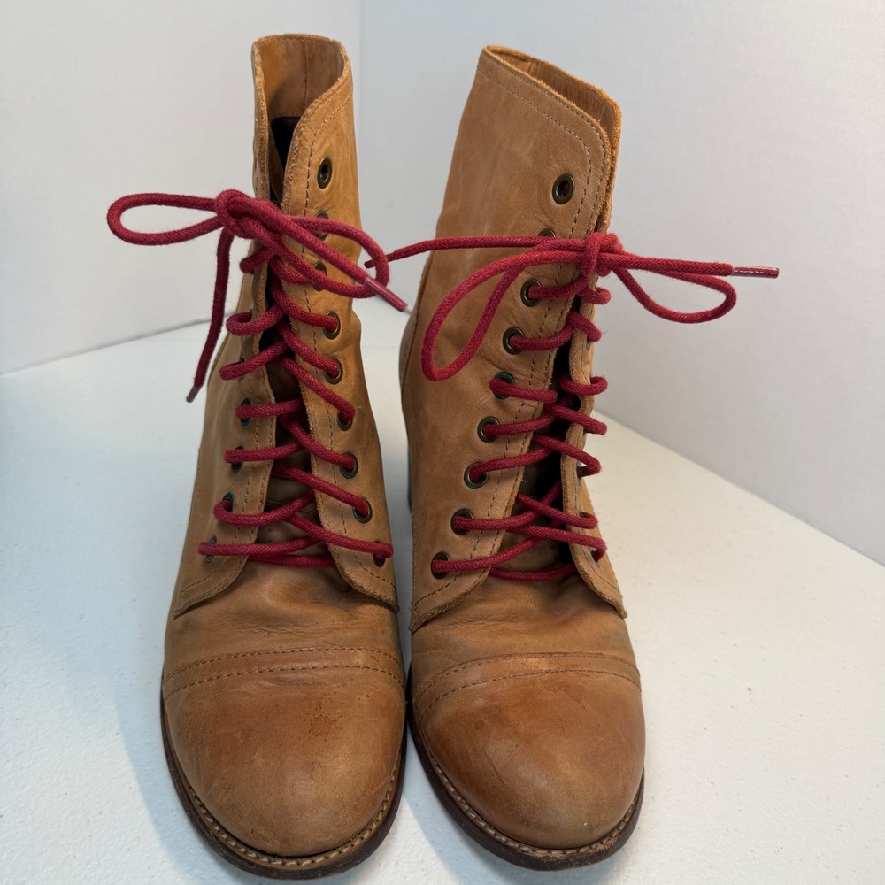Vince Camuto Vestas Tan Leather Red Lace Up Ankle Boots 9B - Picture 9 of 16